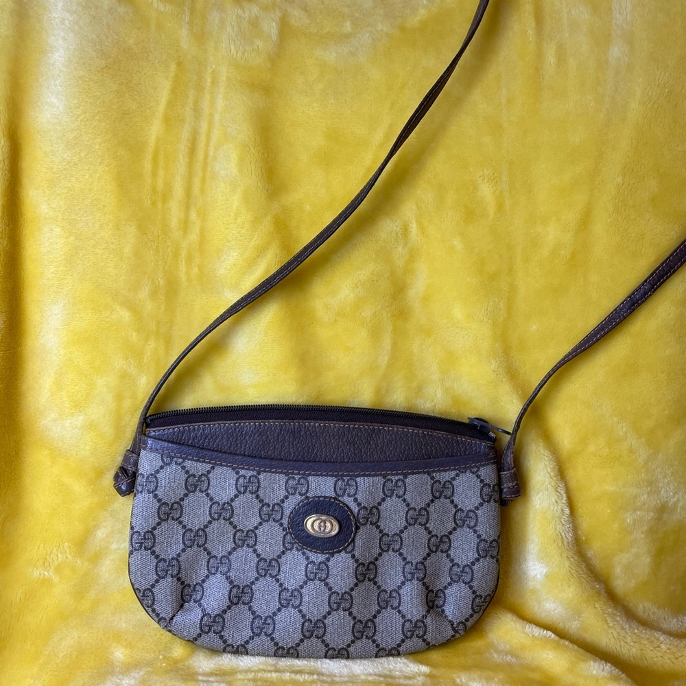 Authentic vintage Gucci sling bag